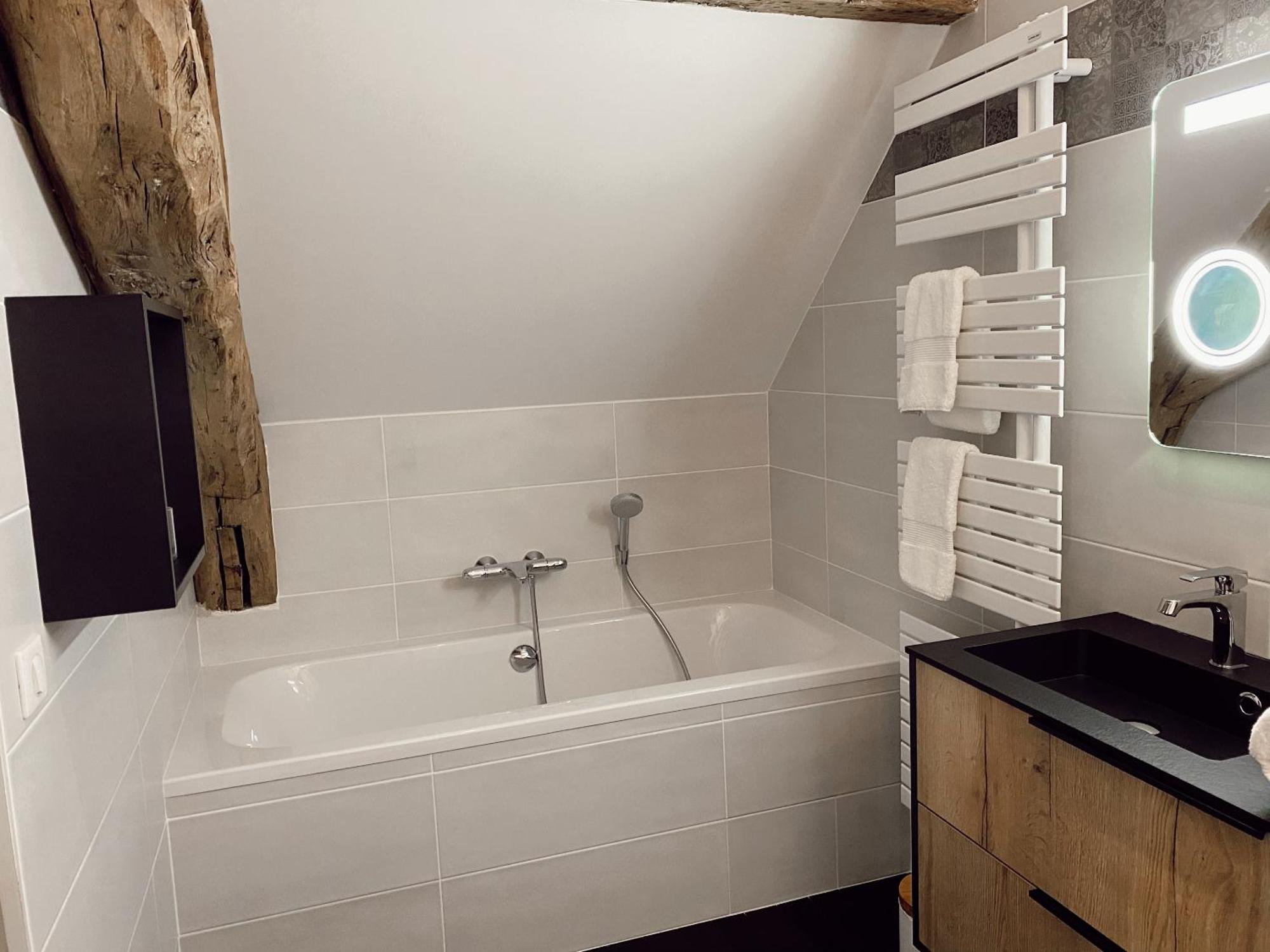 Manoir De Villamont Savigny-les-Beaune Room photo
